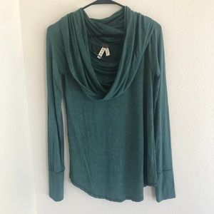 FREE PEOPLE OFF THE SHOULD LONG SLEEVE